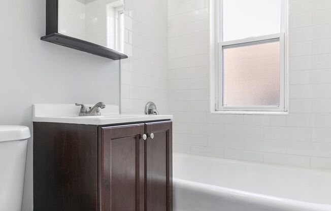 2 beds, 1 bath, 569 sqft, $2,250, Unit 1108-3rd Floor