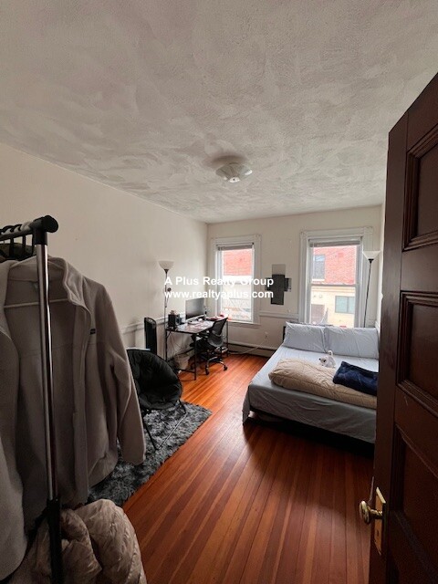 77 Walnut St #3