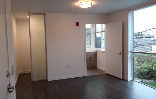 Studio, 1 bath, 325 sqft, $1,275, Unit 303 (MFTE)