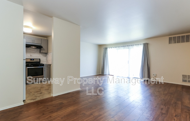 1107 WOODHOLLOW DR