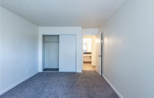 2 beds, 1 bath, 1,083 sqft, $1,575, Unit 154