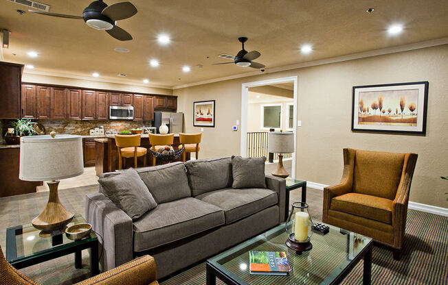 Resident Clubhouse Lounge at Dallas Apartments Near Me 75254