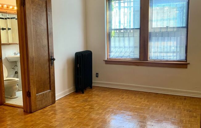 644 W. Surf