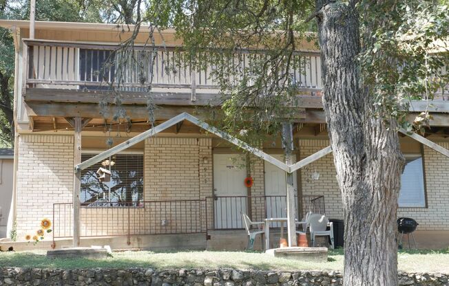 2 beds, 1.5 baths, 1,080 sqft, $1,399