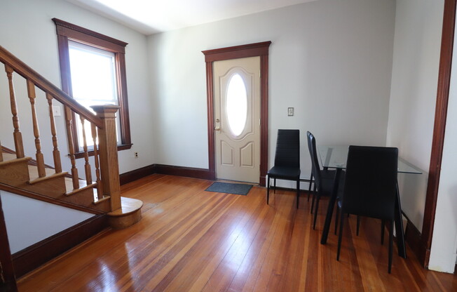 19 MAPLETON ST