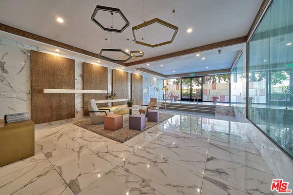 4460 Wilshire Blvd Apt 403