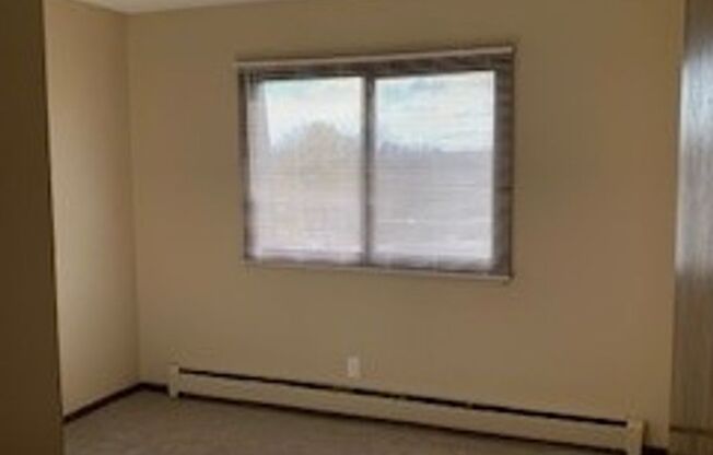 2 beds, 1.5 baths, 1,100 sqft, $1,380, Unit 368