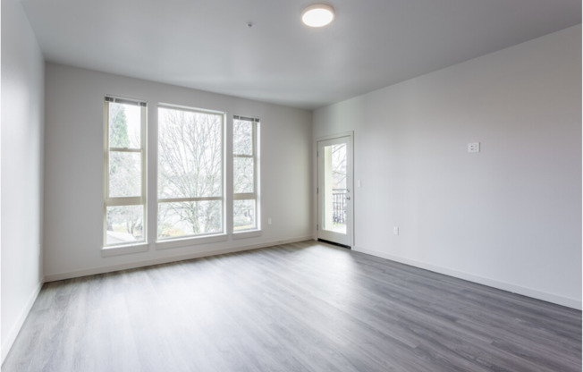 3 beds, 2 baths, 1,281 sqft, $2,295, Unit B307