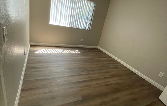 2 beds, 2 baths, 914 sqft, $1,650, Unit 402