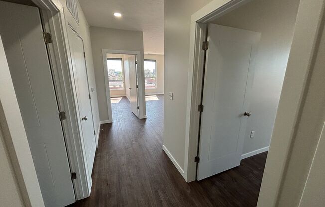 2 beds, 2 baths, 915 sqft, $1,845, Unit 401 - B1182 Corner Unit