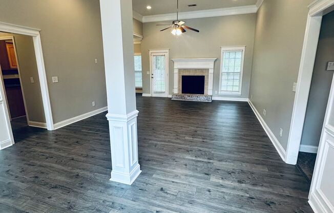 Welcome to 406 Brookewater Ln in beautiful Perry, GA!