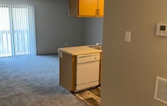 1 bed, 1 bath, 636 sqft, $710, Unit 507-111