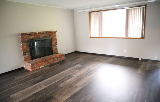 Spacious Ranch Style Lincoln Area Home for Lease - 1311 NW 52nd St