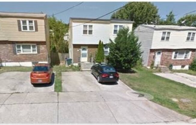 8702 35 AVE