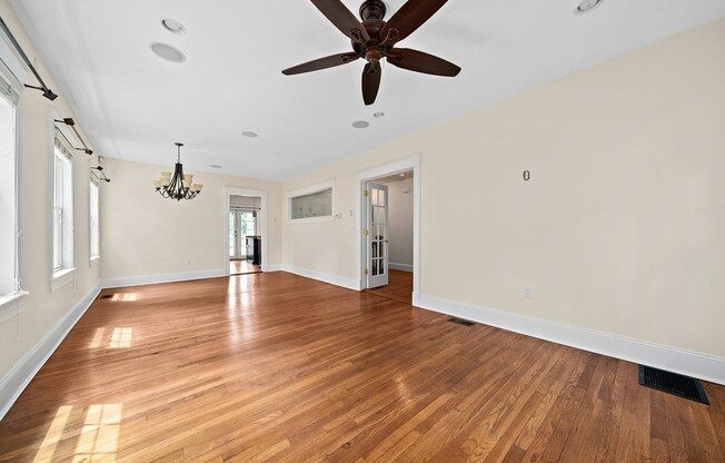 15 AVALON RD