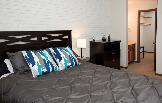 EdenvaleApartments_EdenPrairie_MN_master