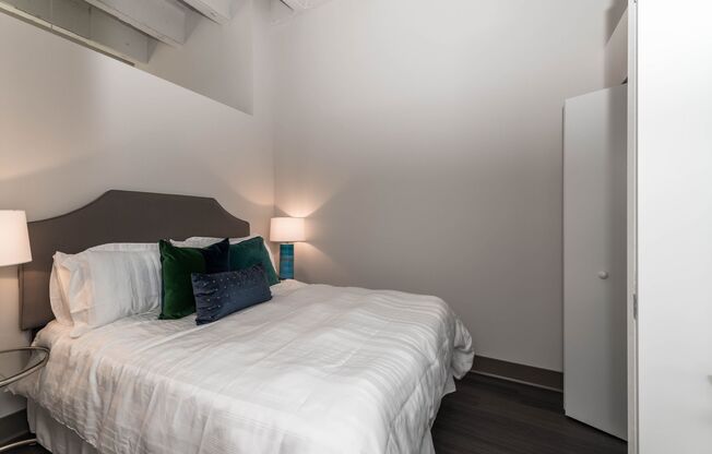 1 bed, 1 bath, 494 sqft, $1,979, Unit 501