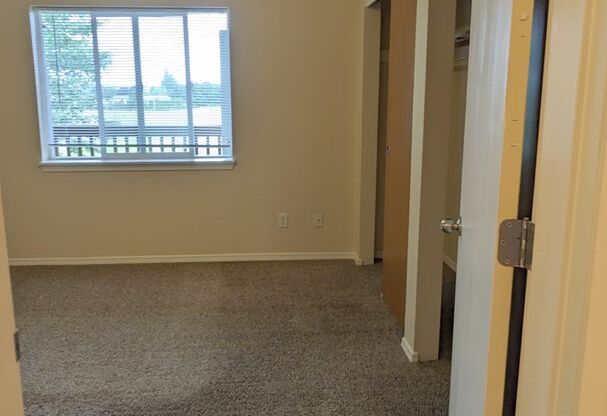 3 beds, 2 baths, 1,180 sqft, $1,625, Unit C103