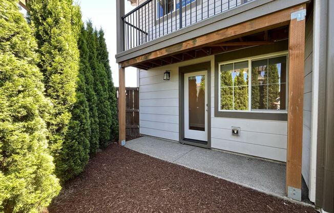 4 beds, 3.5 baths, $2,995