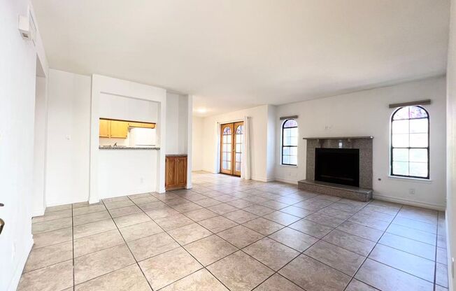 Cozy condo with 2 bedrooms and 2 bathroom