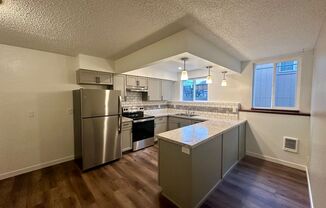 1910 1916 E WELLESLEY AVE