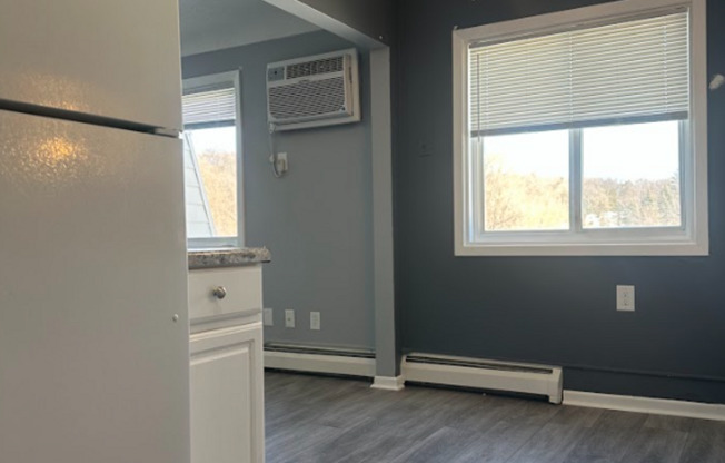 2 beds, 1 bath, 750 sqft, $1,349, Unit 1624-12