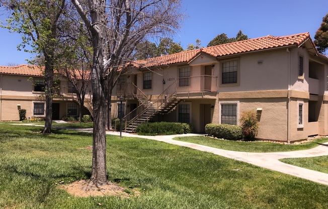 1 Bed, 1 Bath Condo - Fireplace + Private Patio w/ Washer/Dryer!