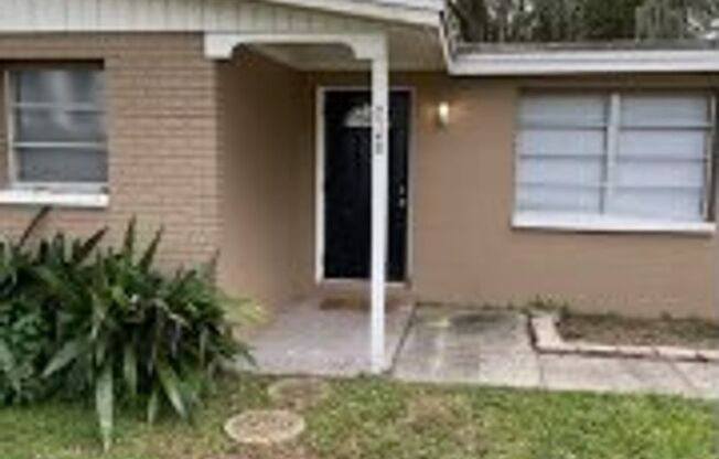 3 beds, 1 bath, $1,600