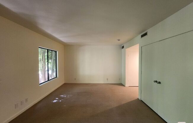 2 beds, 2.5 baths, 1,800 sqft, $4,750, Unit 5