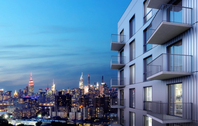 2 beds, 2 baths, $5,850, Unit 13H