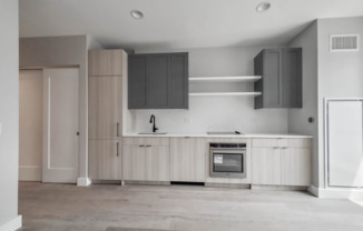1300 N CLARK