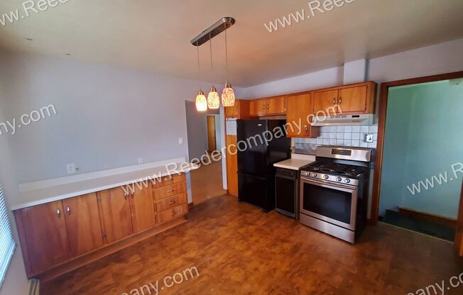 3 beds, 1 bath, $1,795