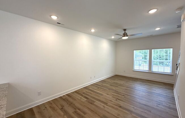 2 Bedroom Townhome in Matthews!
