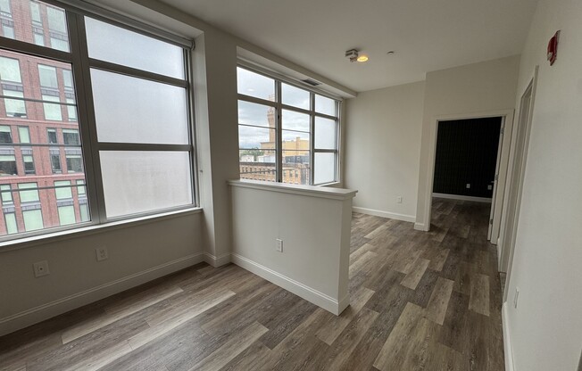 1 bed, 1 bath, 937 sqft, $3,500, Unit 502