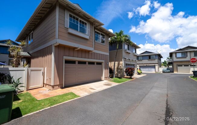 $3,500 / 3br - 1216ft2 - Maintained 3BR/2.5BA Single Family Home with Solar Panels in Tuscany (Ewa Beach)