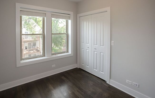 2 beds, 1 bath, 755 sqft, $2,895, Unit 3919-3E