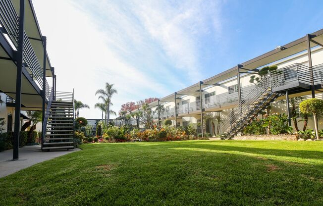 1 bed, 1 bath, 627 sqft, $2,195, Unit 05