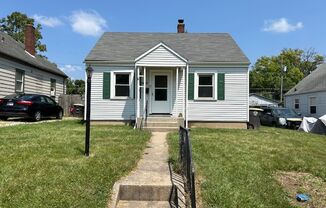 Adorable Two Bedroom Home Minutes from Downtown