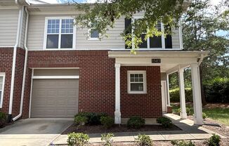 Beautiful three bedroom townhouse near Ballantyne