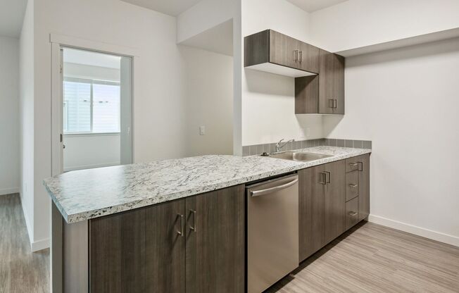 3 beds, 2 baths, 1,246 sqft, $2,449, Unit 211