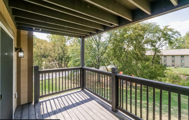 2 beds, 1 bath, 865 sqft, $1,050