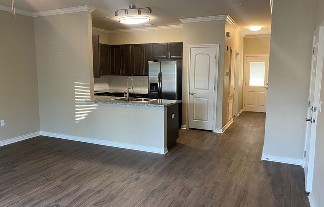 1 bed, 1 bath, 756 sqft, $1,125, Unit 213
