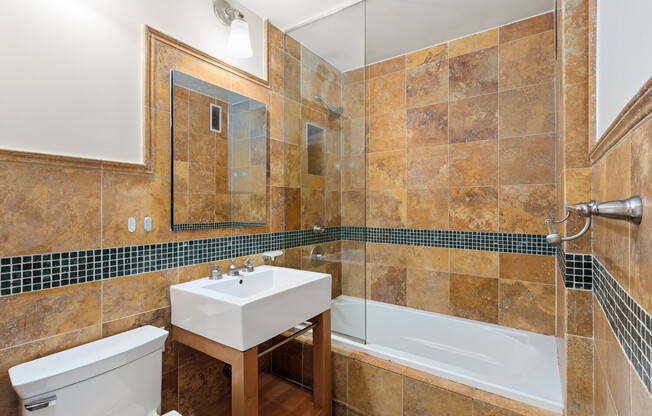 1 bed, 1 bath, 800 sqft, $4,900, Unit 28D