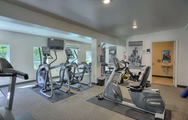 Williamsport Apartment with Fitness Center | Woodland Park Apartments | Property Management, Inc.