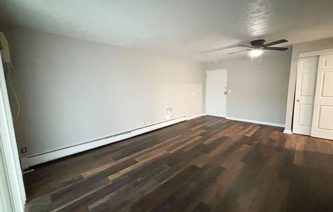 1 bed, 1 bath, 560 sqft, $825, Unit 725-01