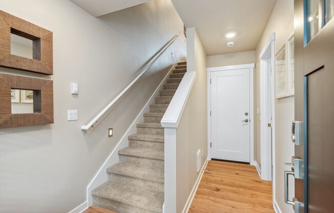 3 Bed | 3.5 Bathroom | 1626 Sq Ft | $3,450