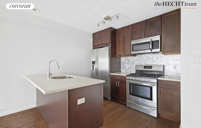 1256 OCEAN AVE