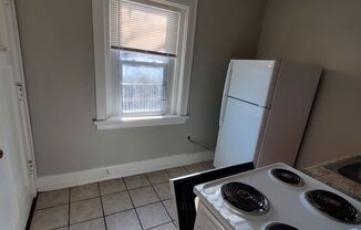 1 bed, 1 bath, 425 sqft, $899, Unit 210