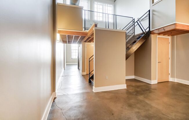 1 bed, 1 bath, 1,111 sqft, $1,613, Unit 3301-403