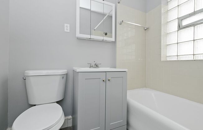 1 bed, 1 bath, $1,580, Unit 947-2